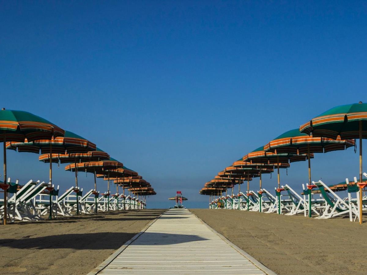 Apartment Il Litorale By Interhome Forte dei Marmi Bagian luar foto